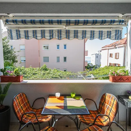 Zenta Apartment *