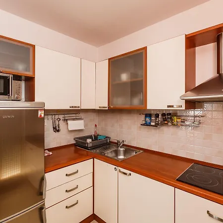 Zenta Apartament *