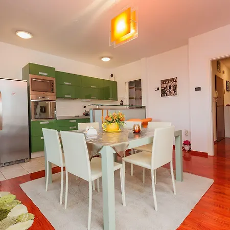 Apartment Zenta *